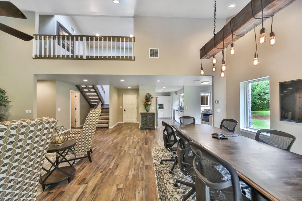 laura-backwall-to-entry-2