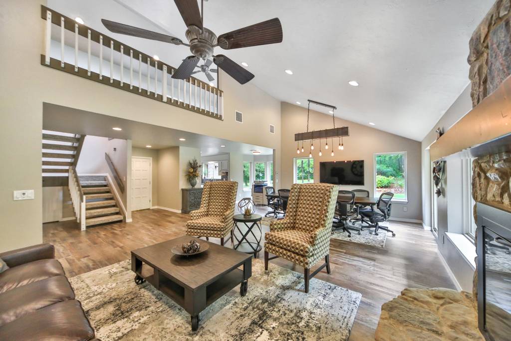 laura-fireplace-to-kitchen2