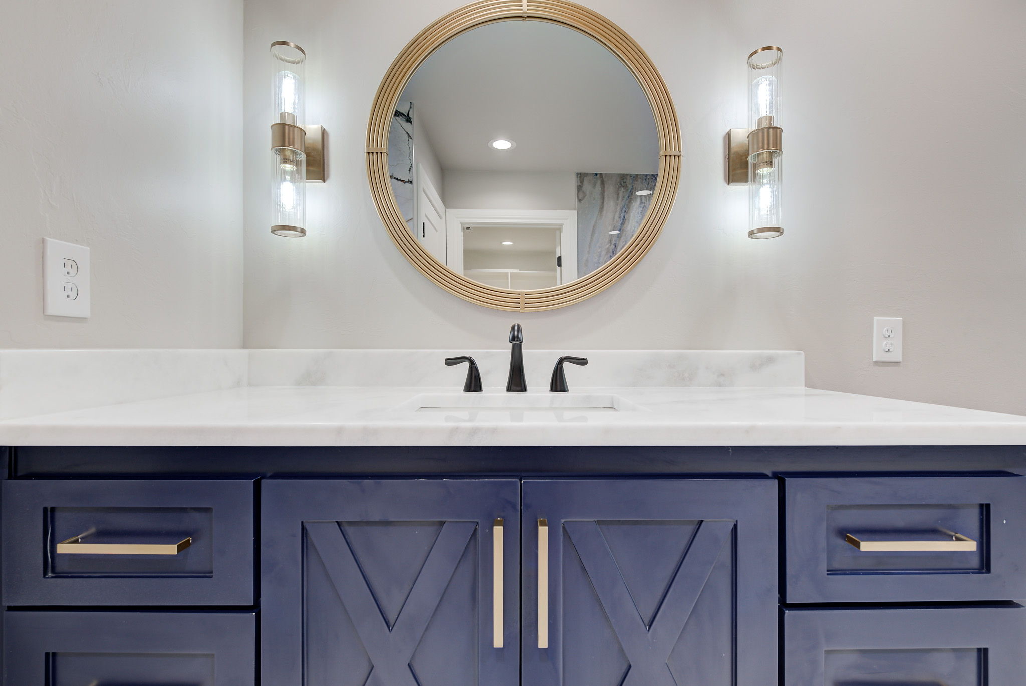 35812812-F402-4AFF-A2A6-2E4ADF7DCDC8