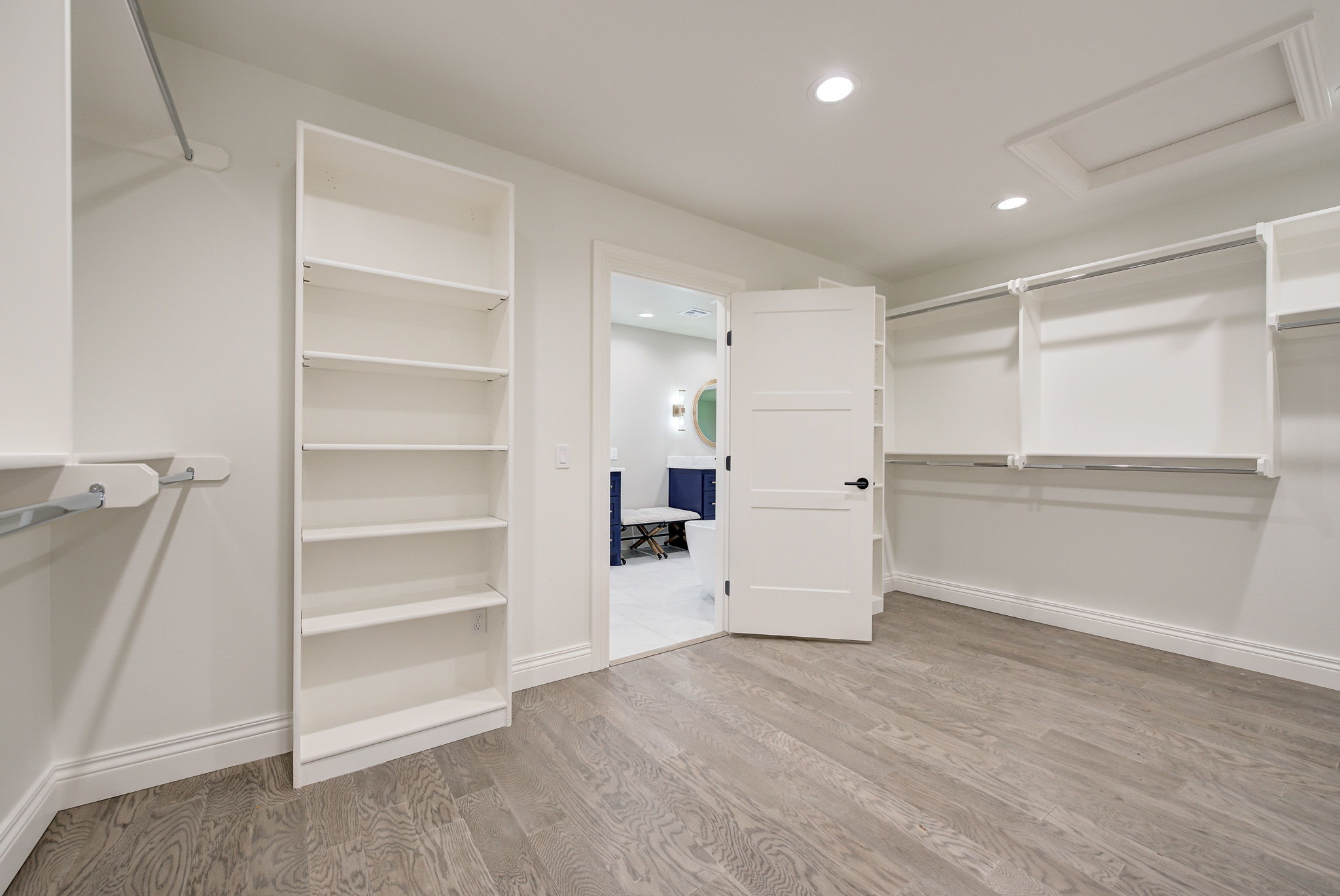 70B433D0-5DA4-46E0-9A1F-8F04F6608D0E