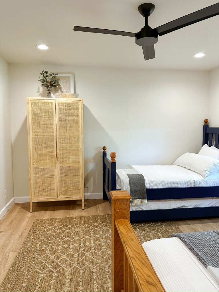 A7493B1D-07A9-4D0C-B968-88759B035835