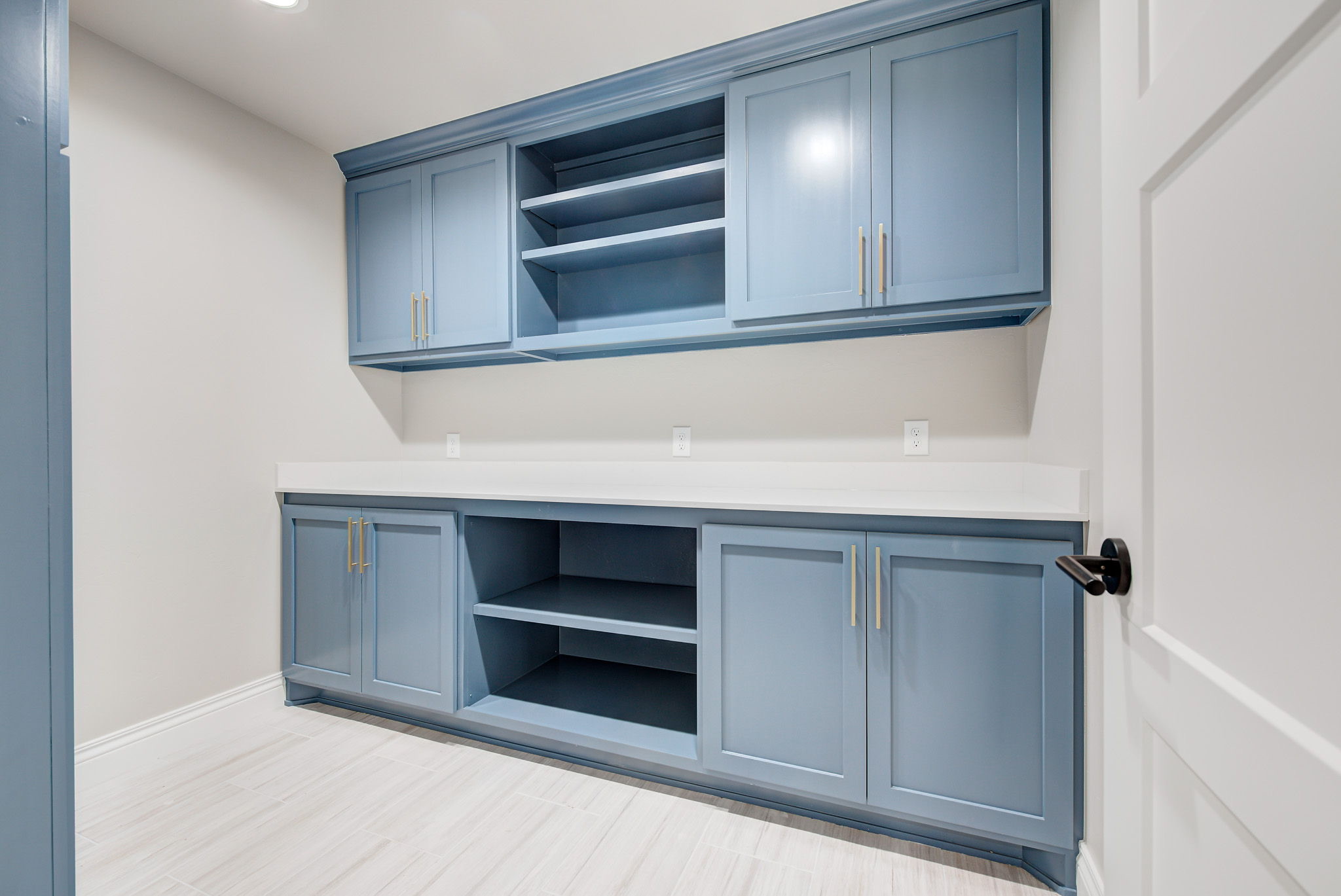 EEC07DAC-609D-4DD1-A2AC-BEFA2F1D2876